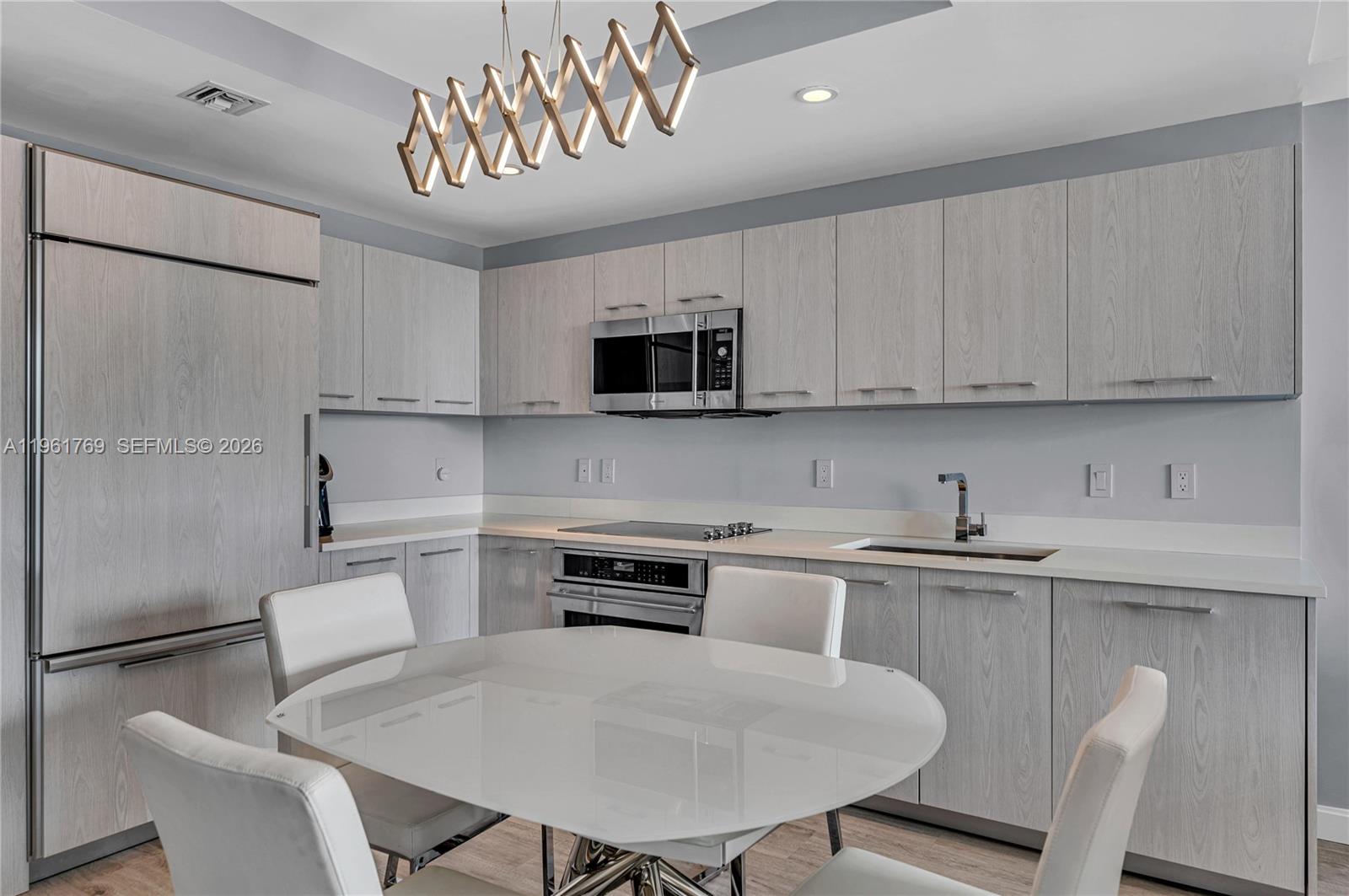 BRICKELL HEIGHTS WEST CON - Residential