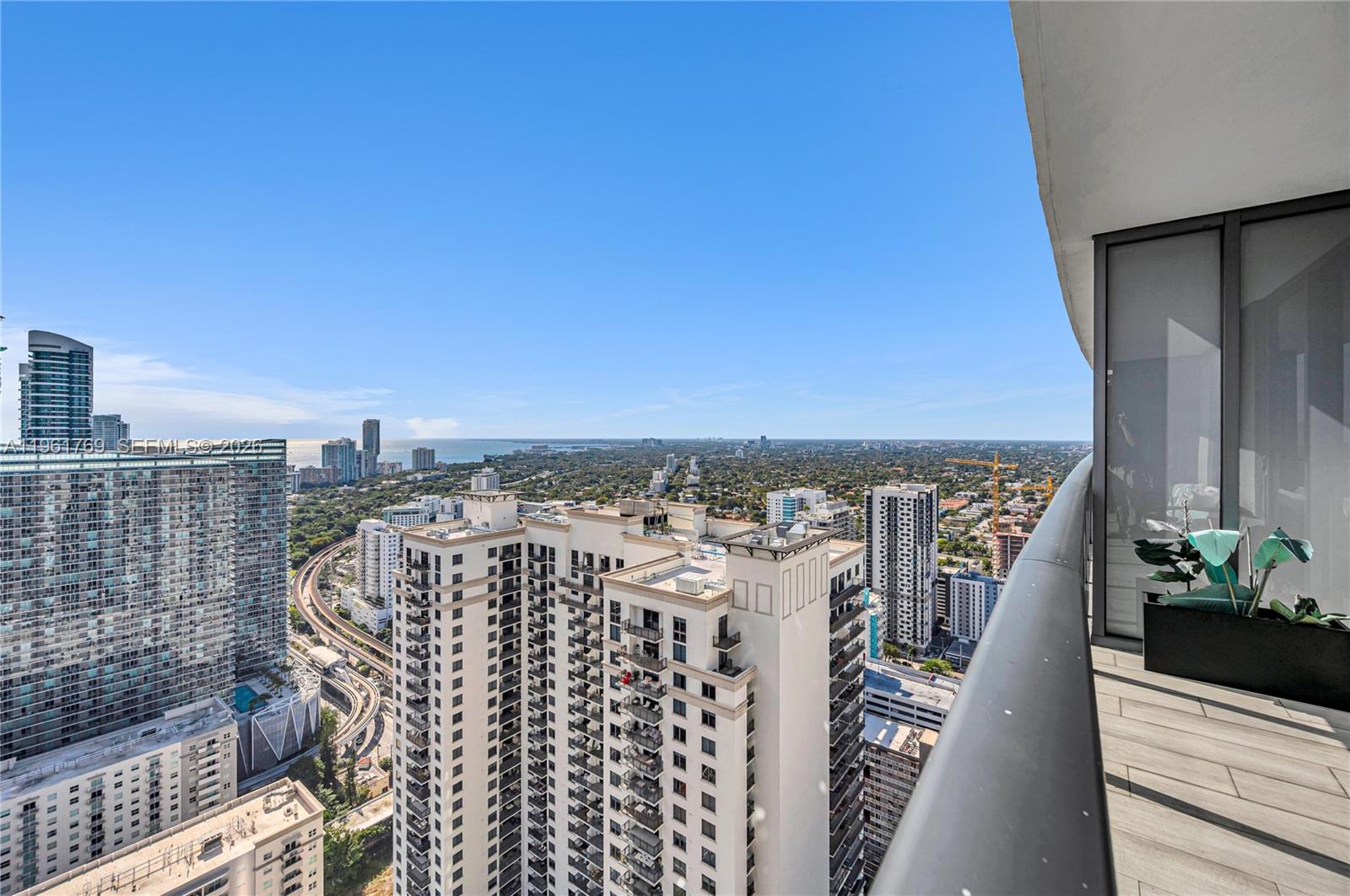 BRICKELL HEIGHTS WEST CON - Residential