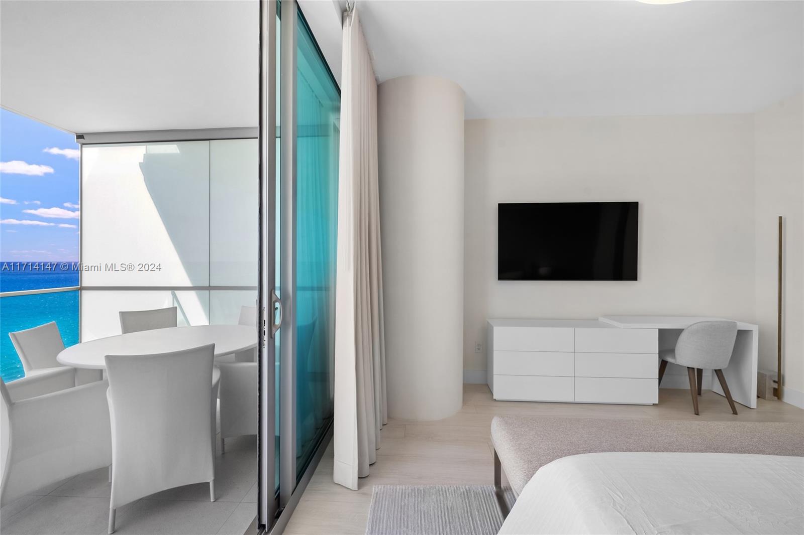 OCEANA BAL HARBOUR CONDO - Residential