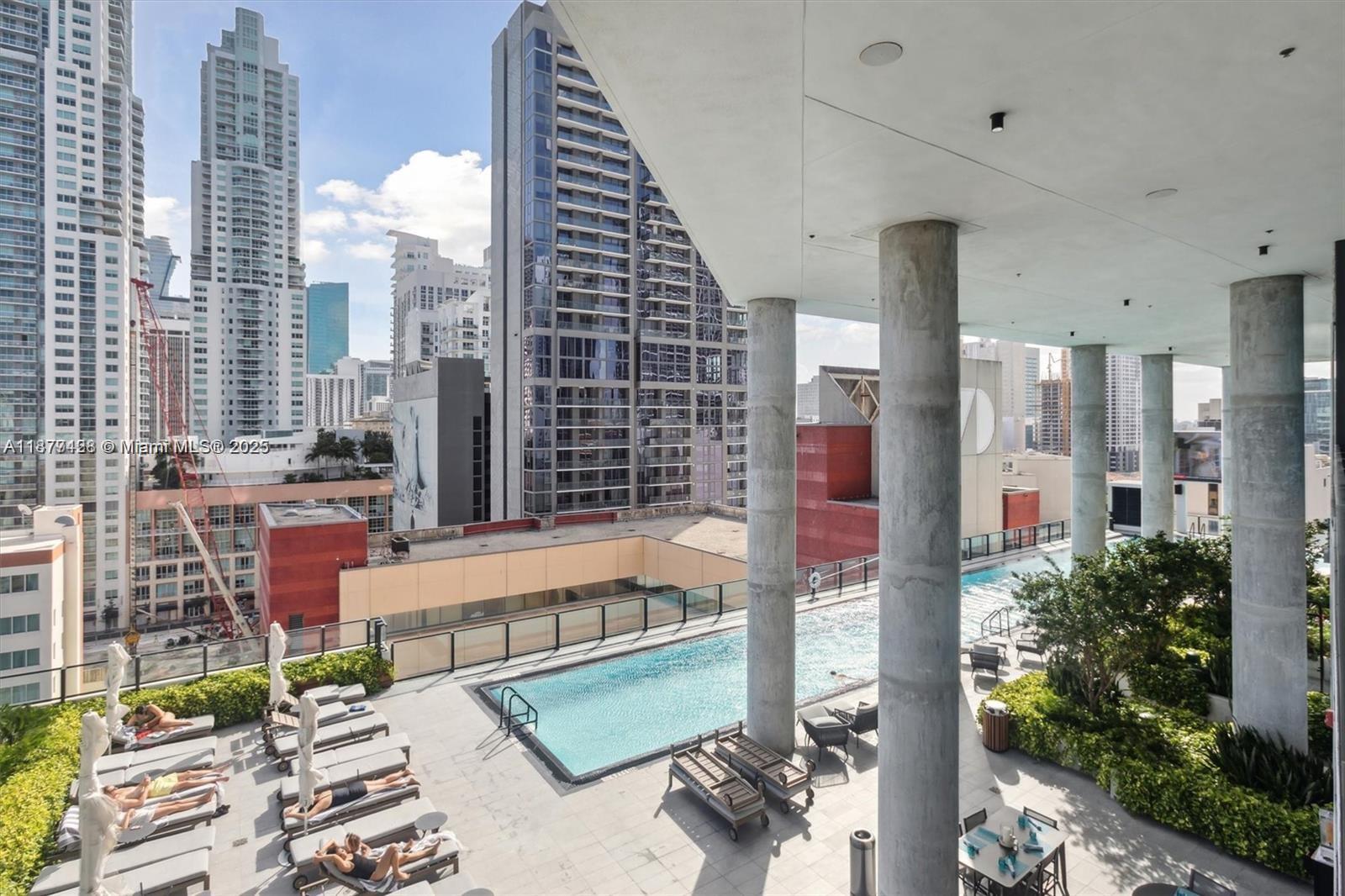 THE ELSER - Residential