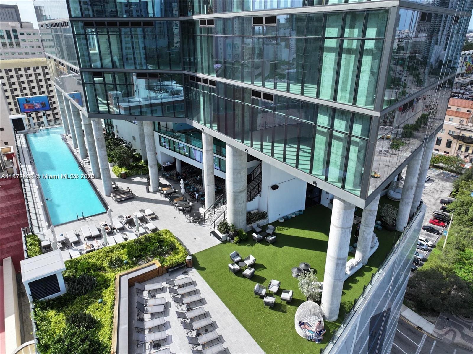 THE ELSER - Residential