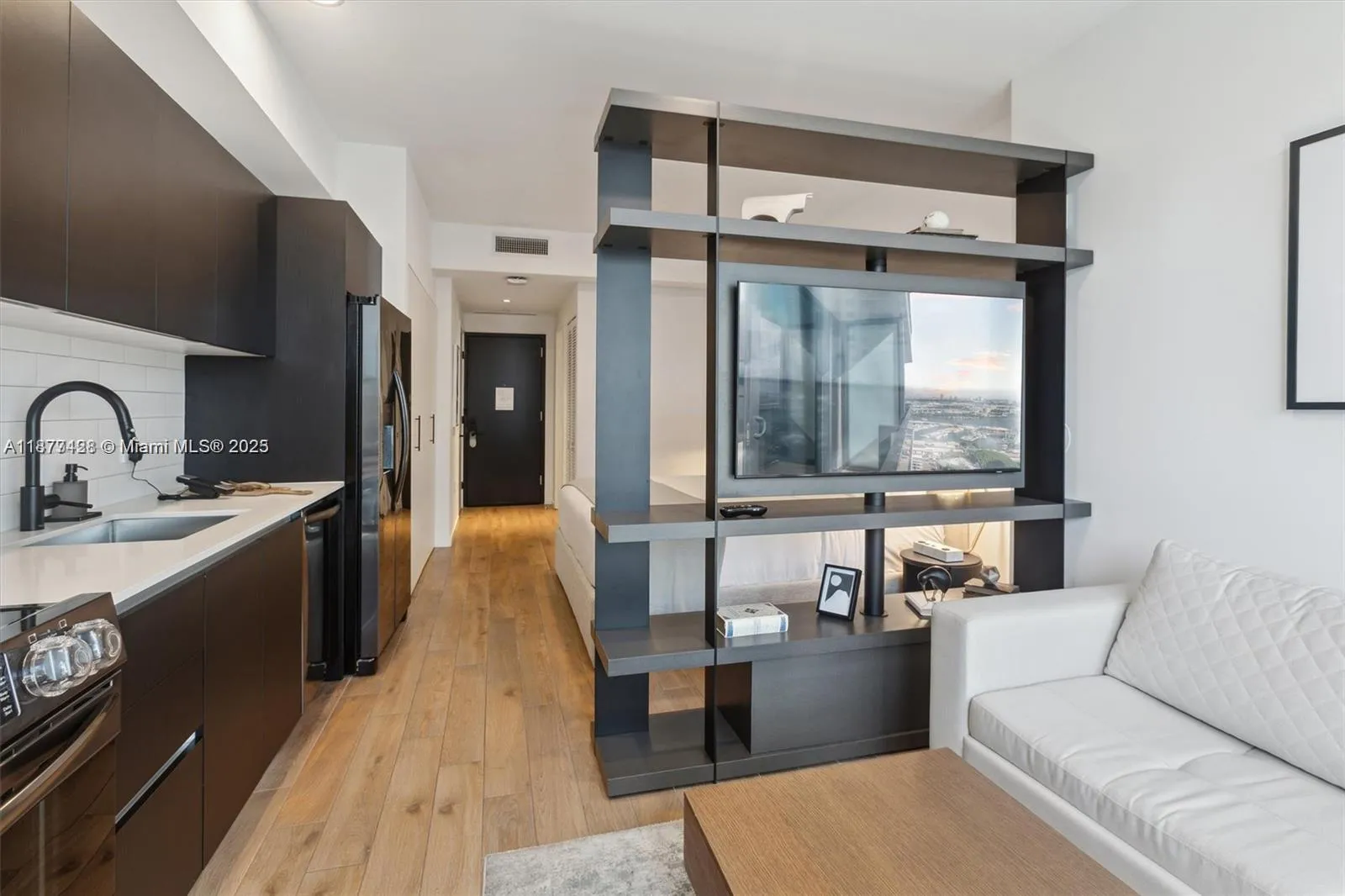 Miami, Florida 33132, United States, ,1 BathroomBathrooms,Residential,Active,209134