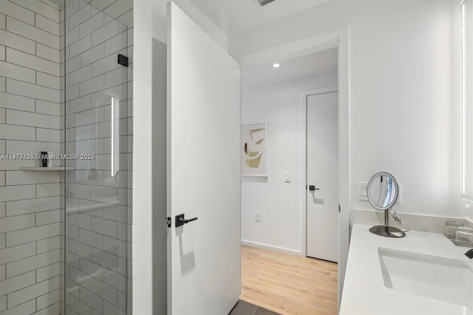 Miami, Florida 33132, United States, ,1 BathroomBathrooms,Residential,Active,209134