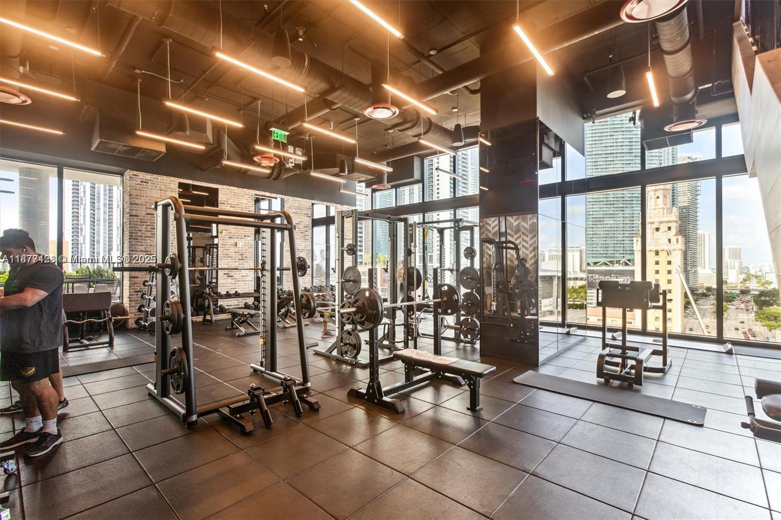 THE ELSER - Residential