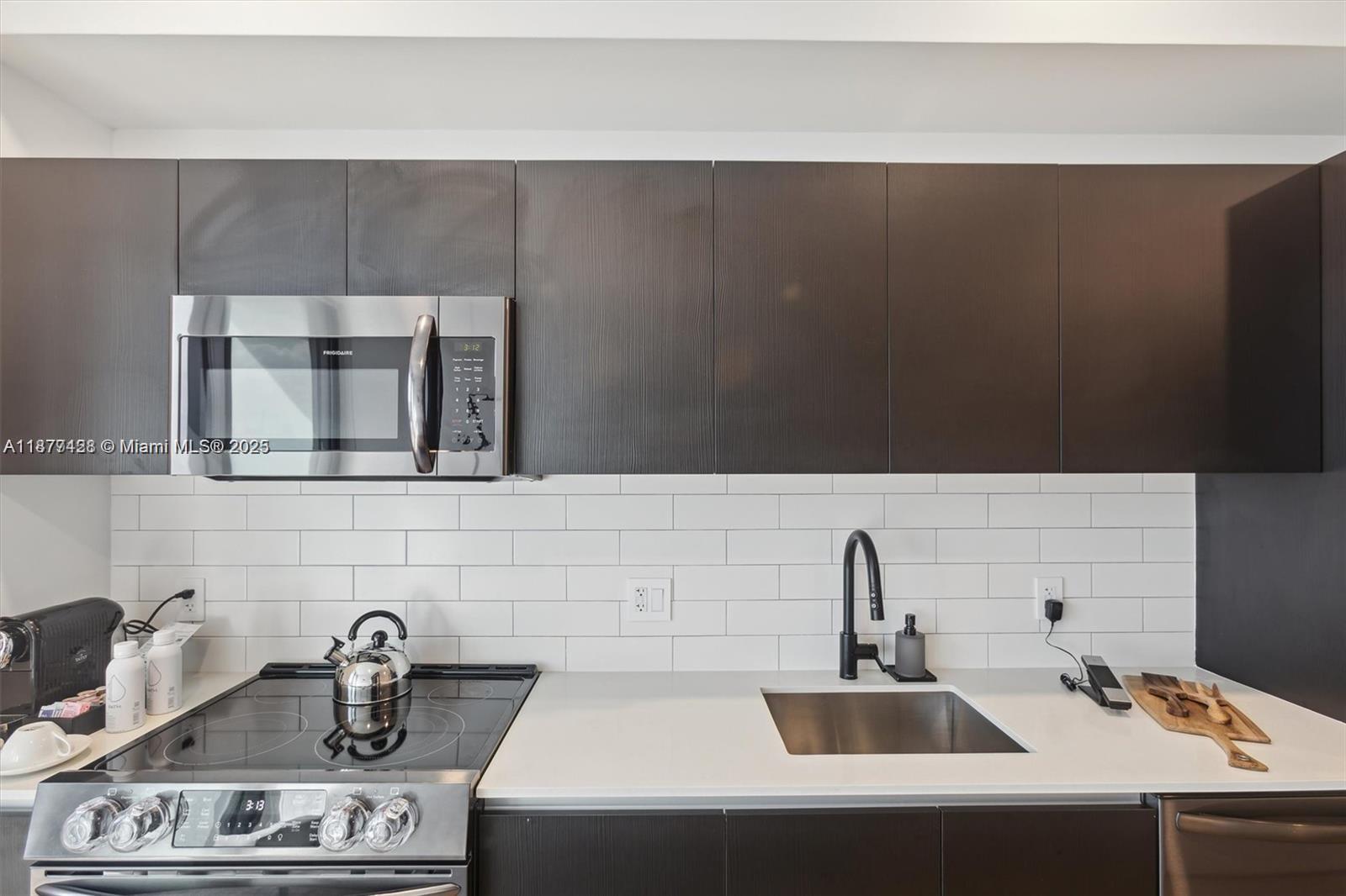 THE ELSER - Residential