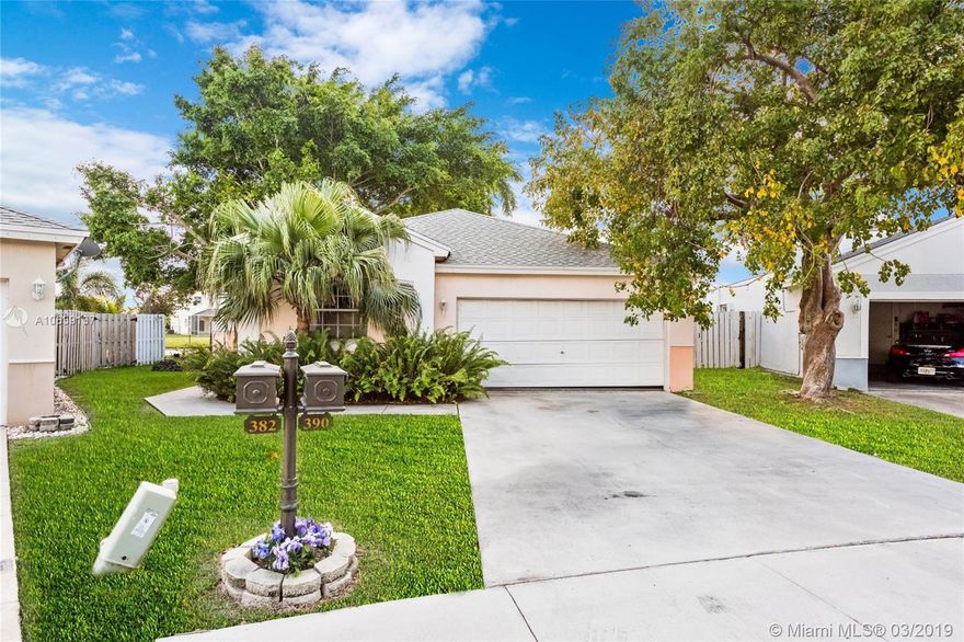 Charming Lakefront 3 bedroom, 2 bathroom house in Riverbend! This property offers a beautiful layout, large kitchen with lots of cabinet space, granite counter tops, and stainless steel appliances, spacious bedrooms, and a gorgeous fenced backyard with an alluring lake view and room for pool. Great starter home! With your personal touch this can be the home you have always dreamed of! Perfect house for any family. Located in a wonderfully maintained community, nearby Shoppes on the Green, Westgate Square Shopping Center, Oscar Wind Park, I-75, and more! Don't miss out on this great opportunity! This property is eligible under the First Look Initiative for the first 20 Days on market.  No investor offers until first look period expires.