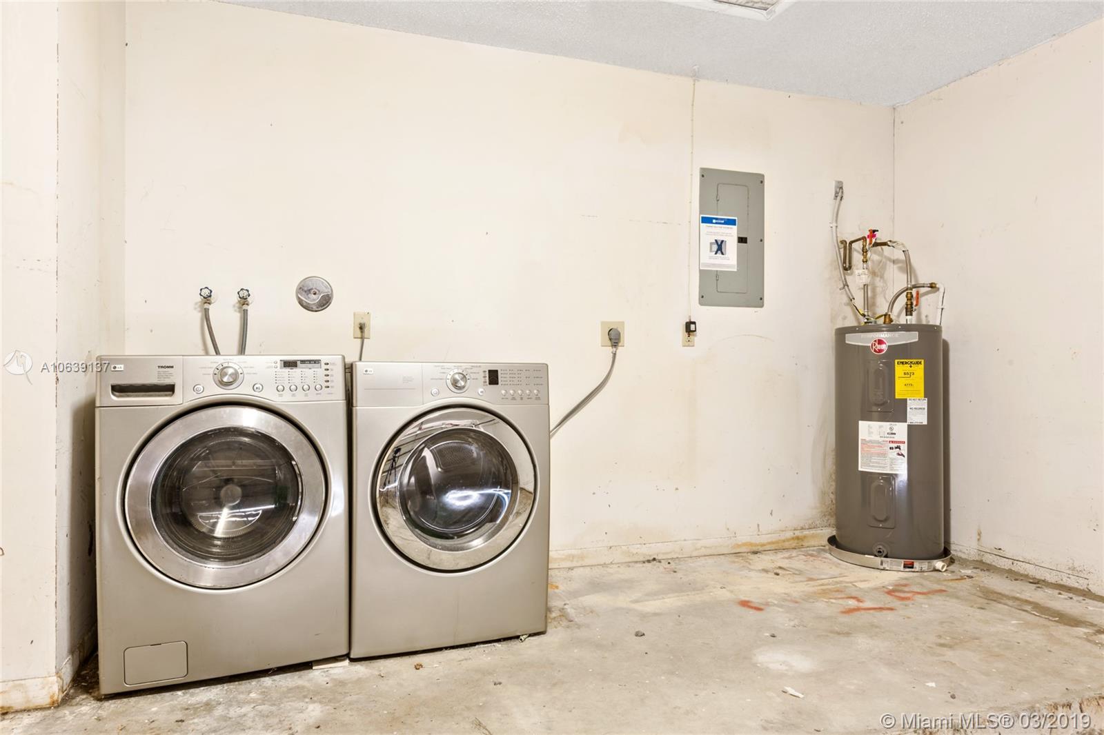 NEW RIVER ESTATES SEC EIG - Residential