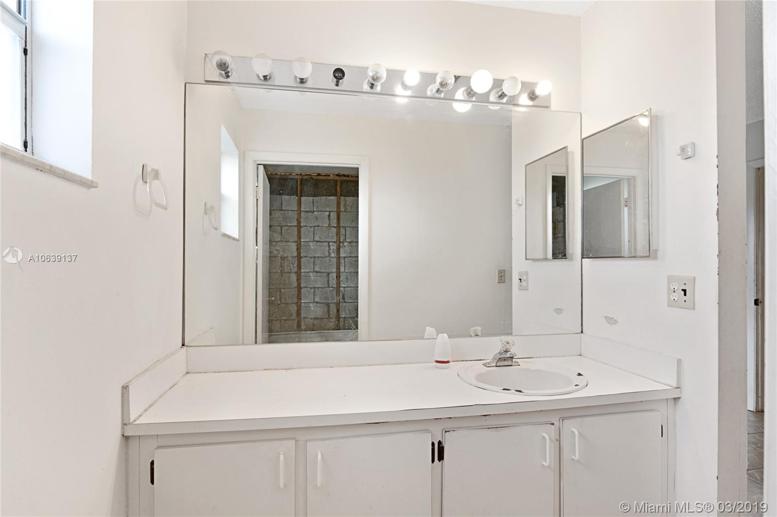 NEW RIVER ESTATES SEC EIG - Residential