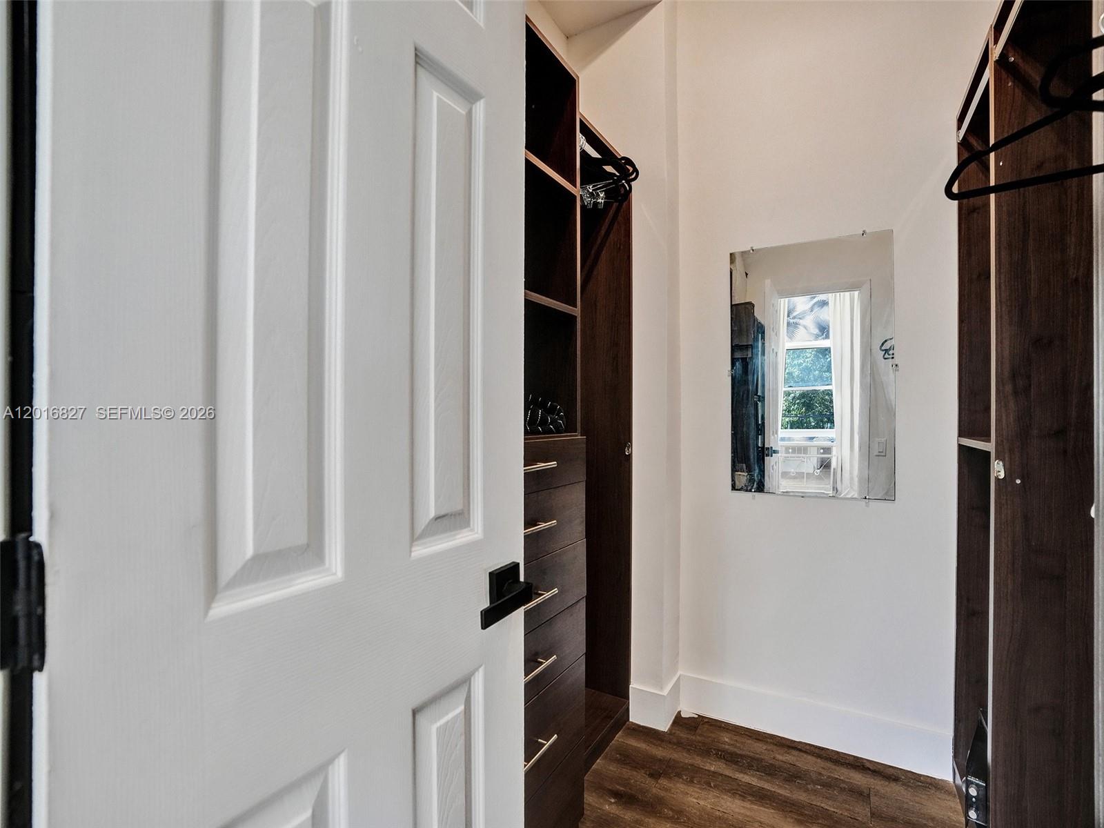 HOLLYWOOD LAKES SECTION - Residential