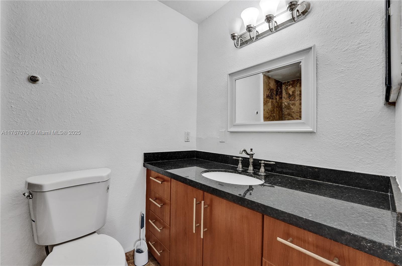CORAL KEY CONDO - Residential