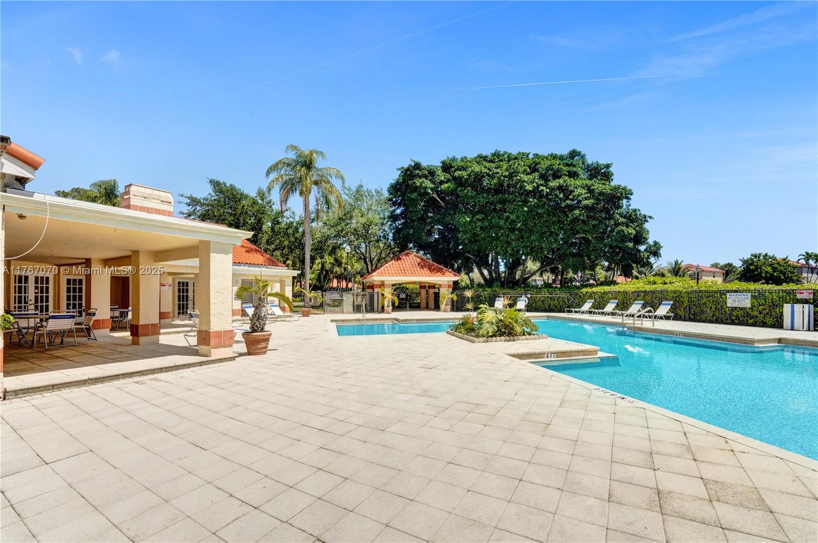 CORAL KEY CONDO - Residential