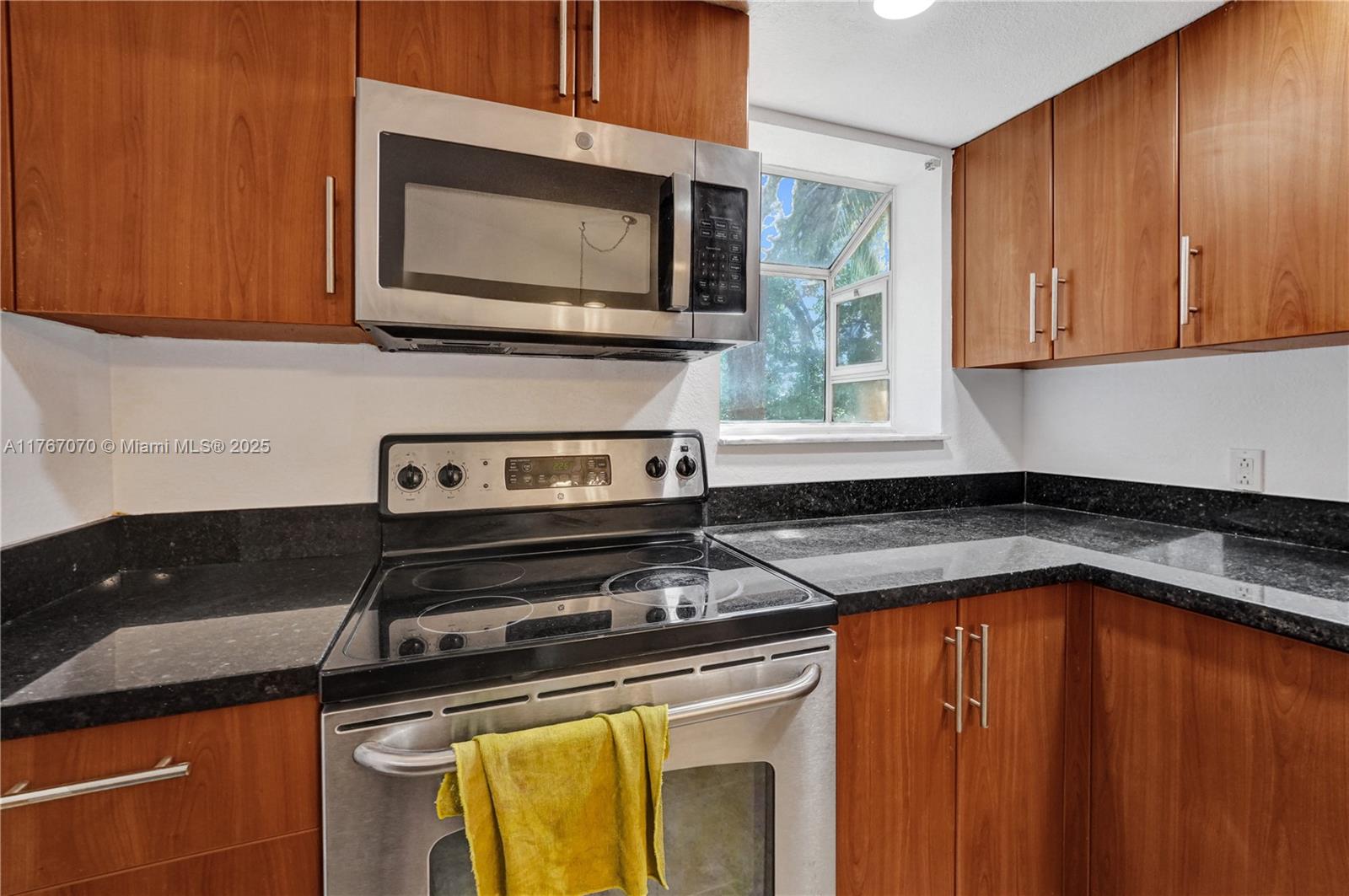 CORAL KEY CONDO - Residential
