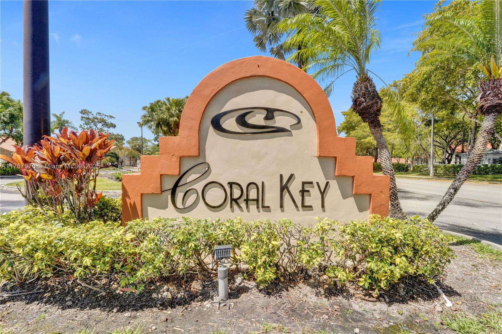 CORAL KEY CONDO - Residential