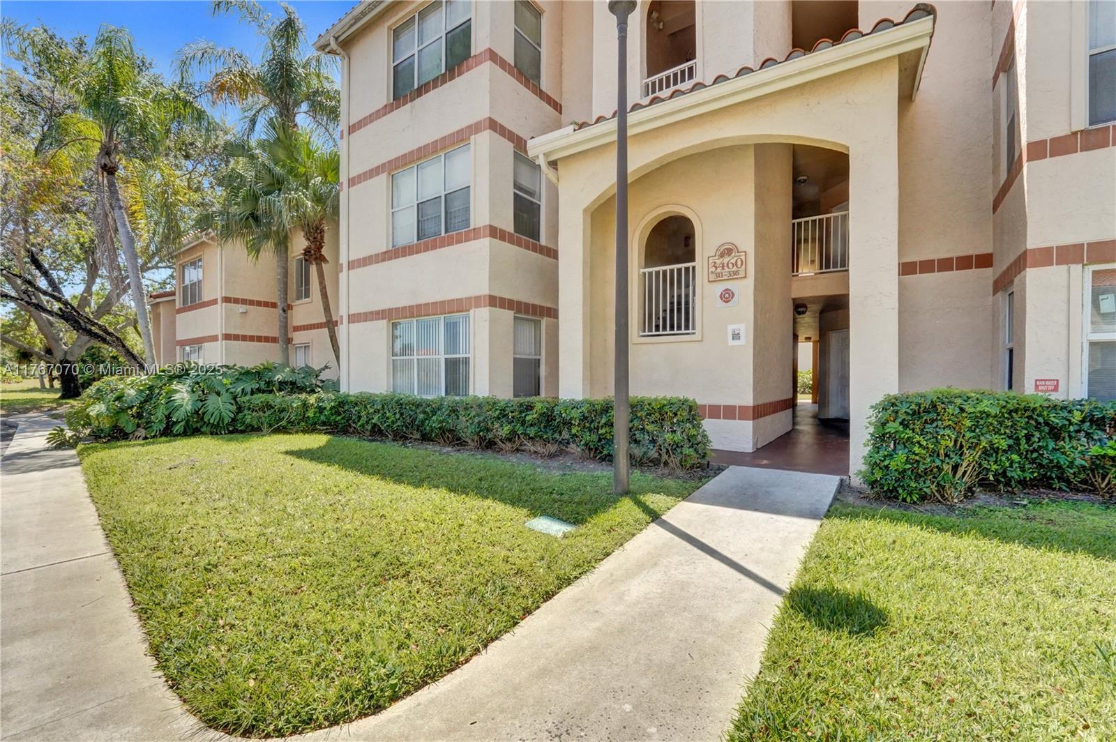 CORAL KEY CONDO - Residential