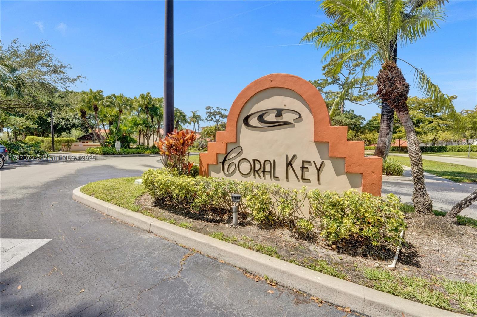 CORAL KEY CONDO - Residential