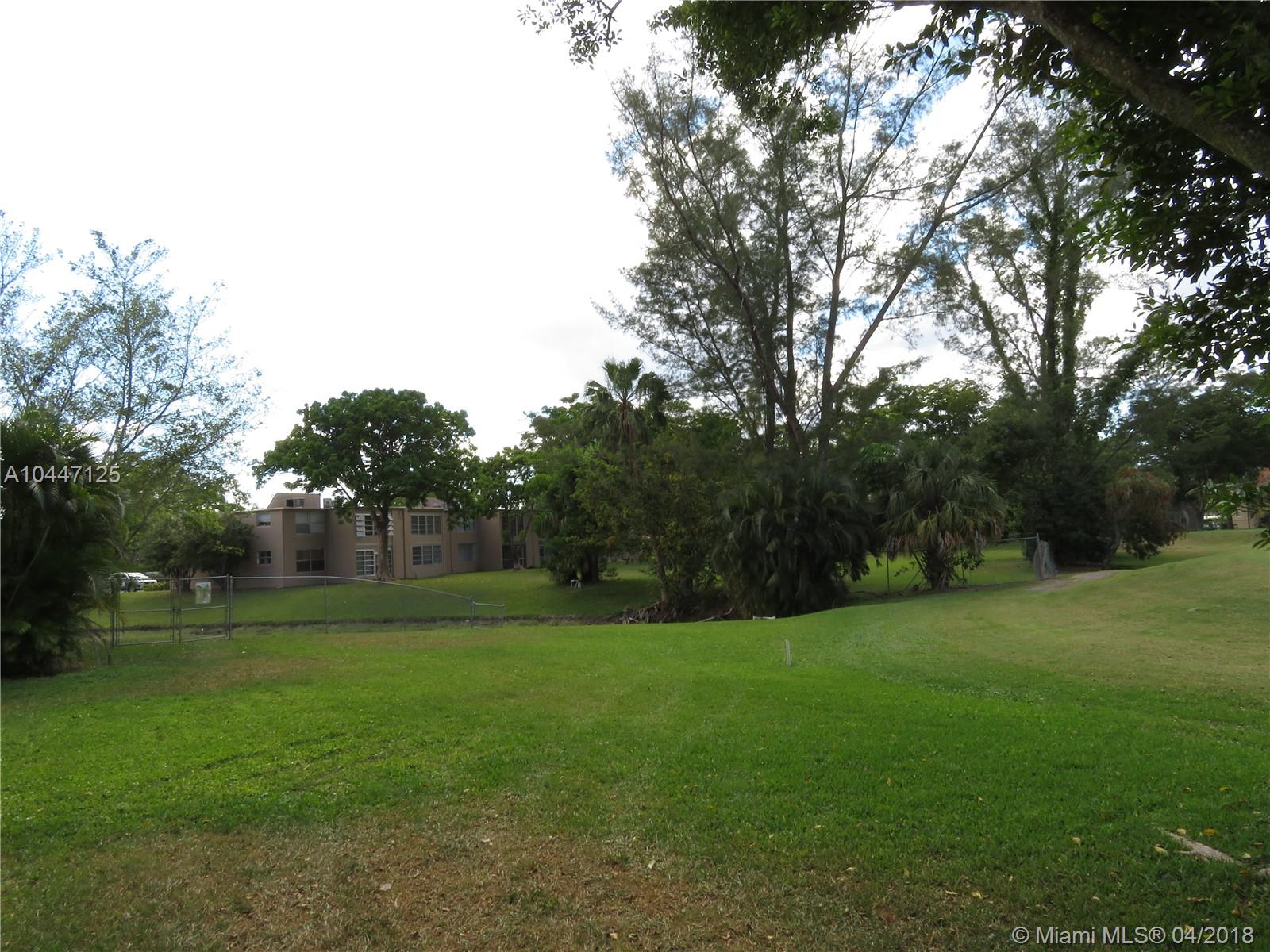 ORIOLE GOLF & TENNIS CLUB - Residential