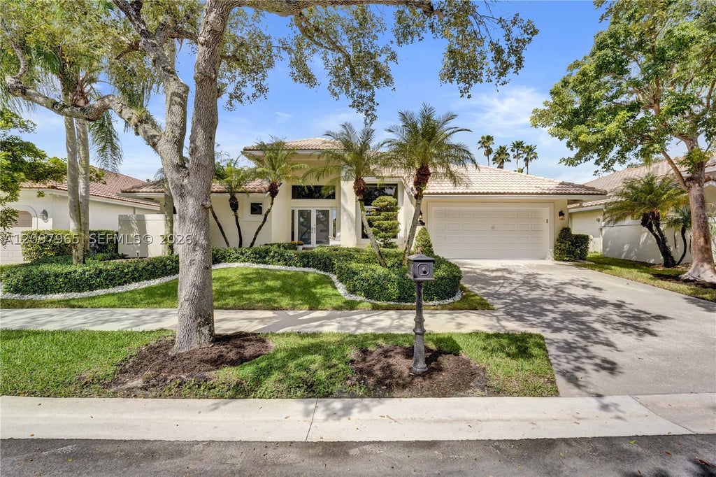 Photo of 2649 Miller Ct, Weston, FL 33332 (MLS # A12097965)