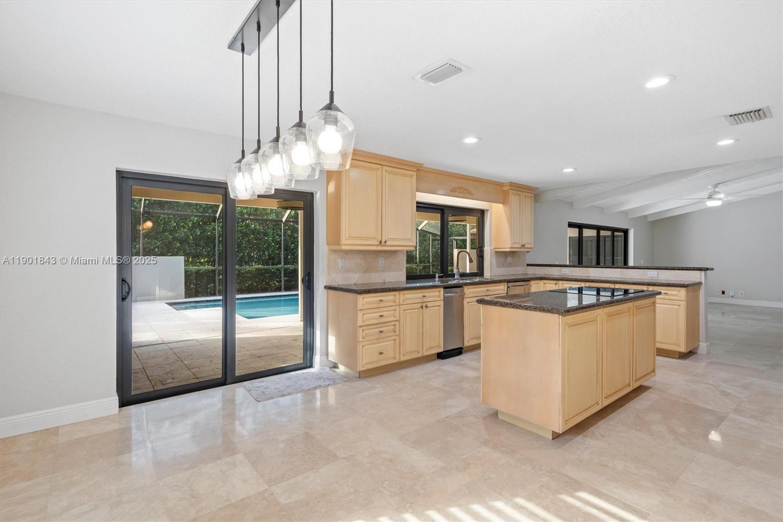 OAK WOOD - Residential