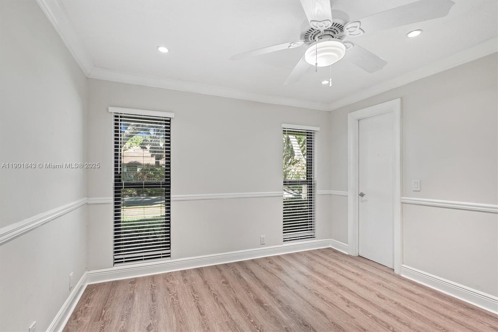 OAK WOOD - Residential