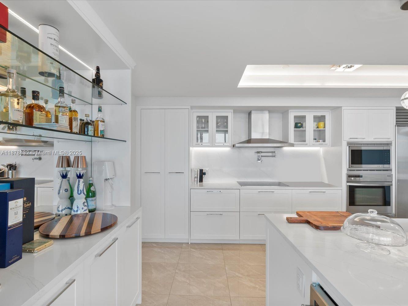 JADE RESIDENCES AT BRICKE - Residential