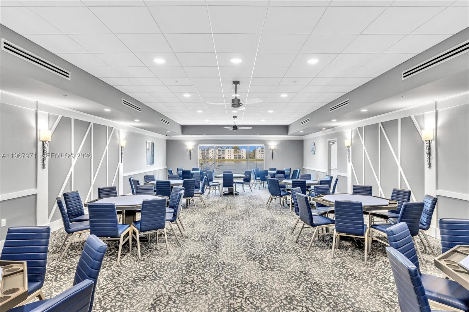 HUNTINGTON POINTE - Residential