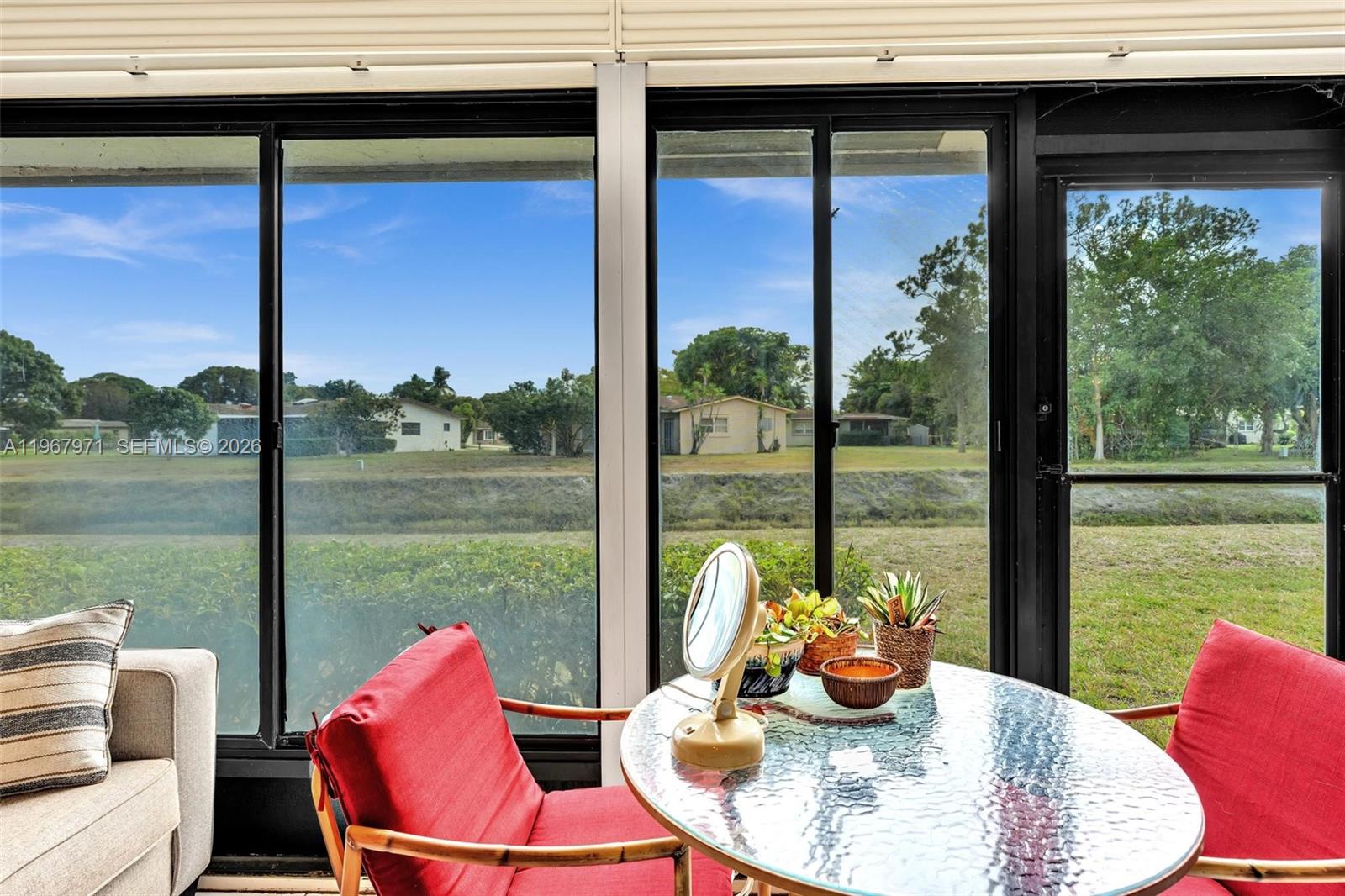 HUNTINGTON POINTE - Residential