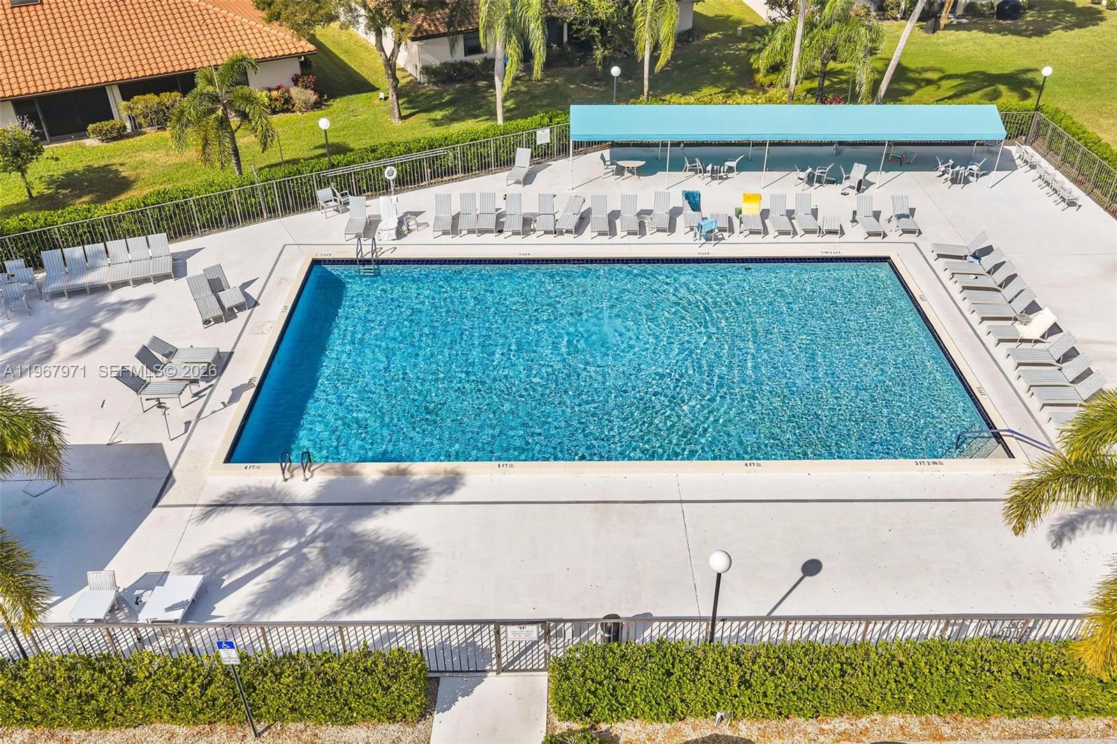 HUNTINGTON POINTE - Residential