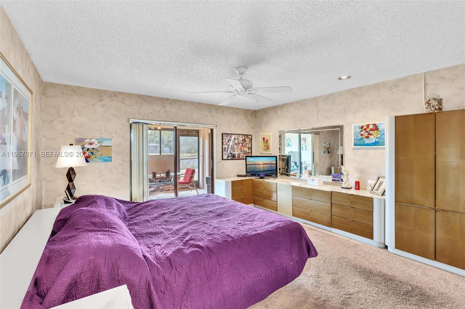 HUNTINGTON POINTE - Residential