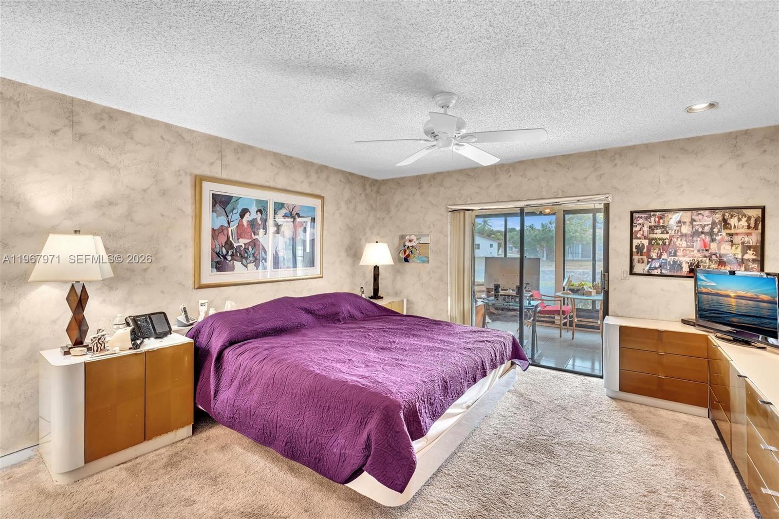 HUNTINGTON POINTE - Residential