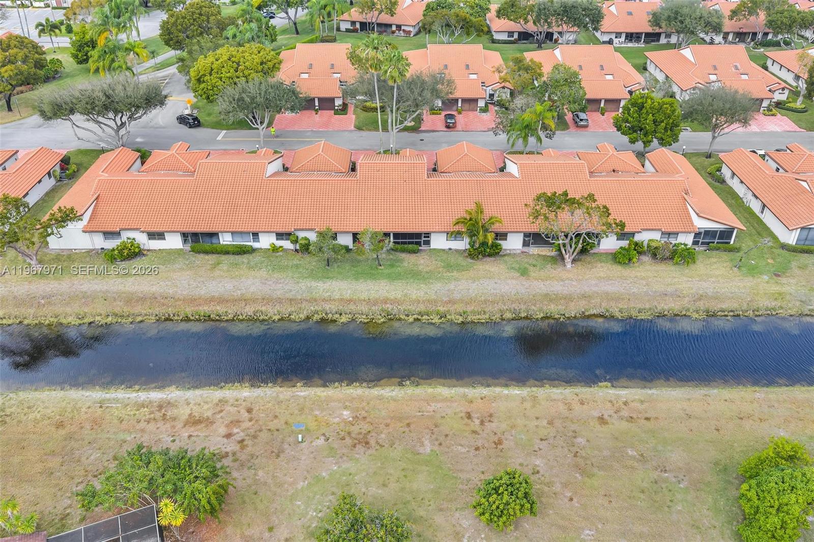 HUNTINGTON POINTE - Residential