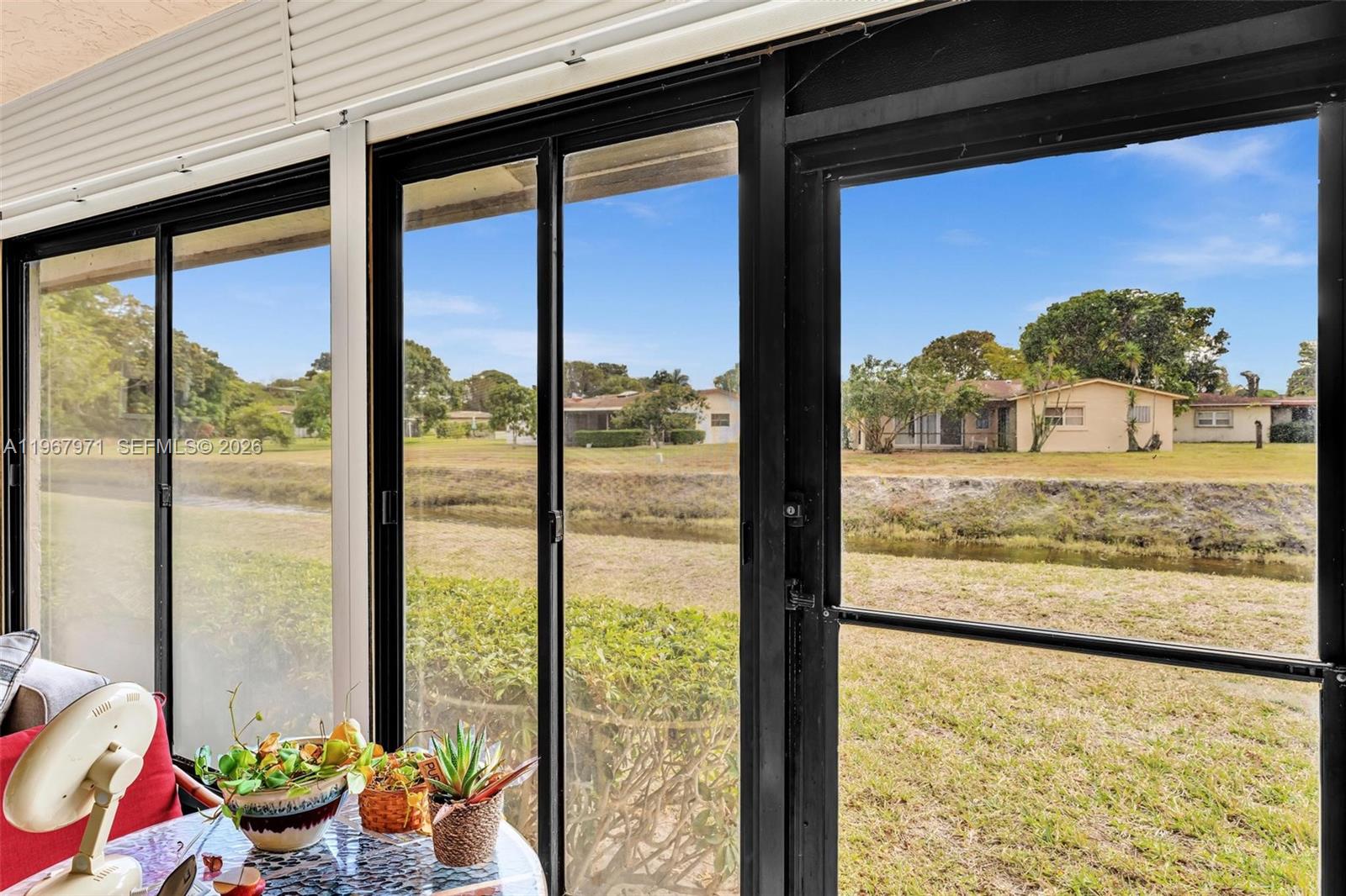 HUNTINGTON POINTE - Residential