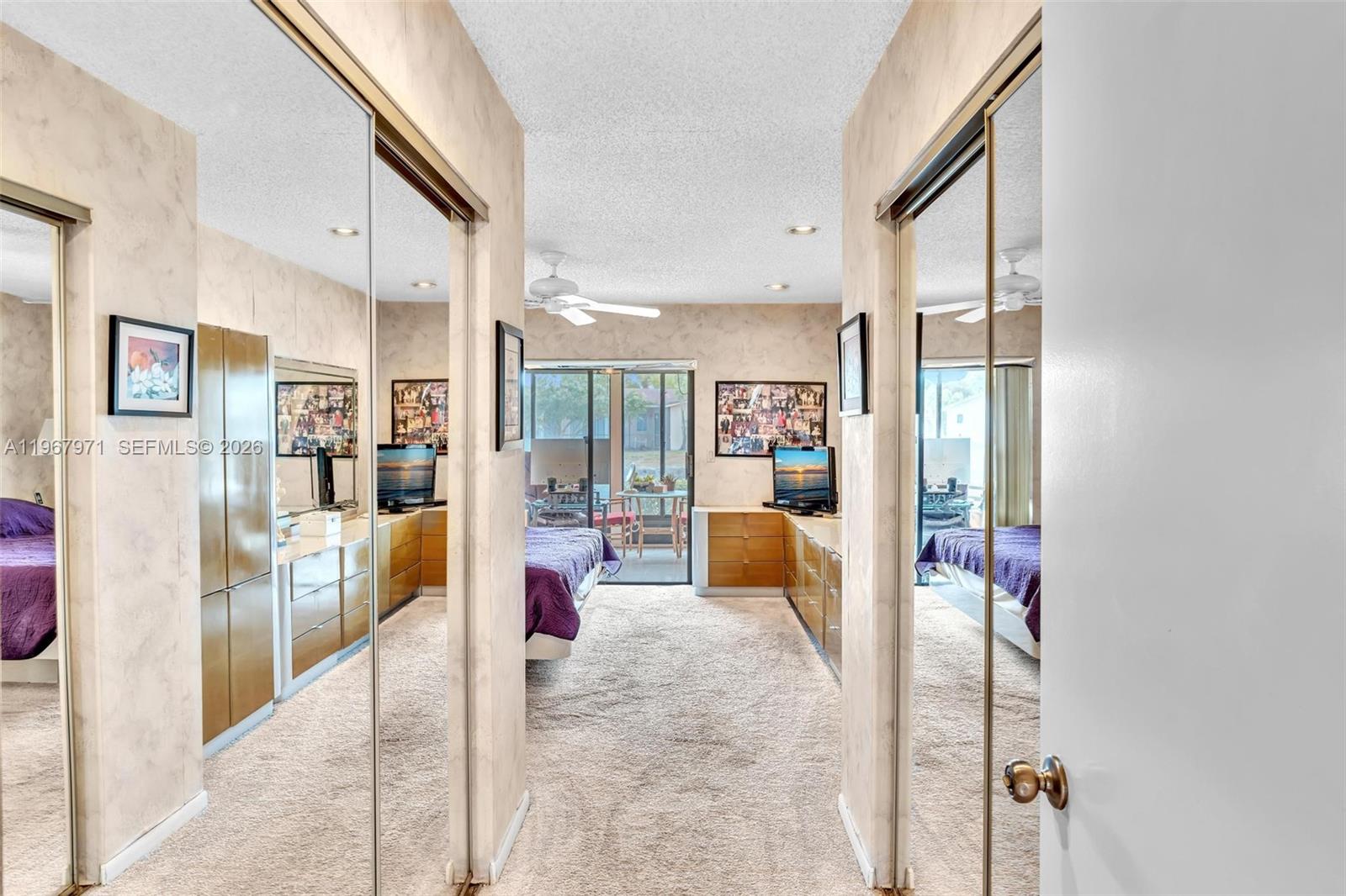 HUNTINGTON POINTE - Residential