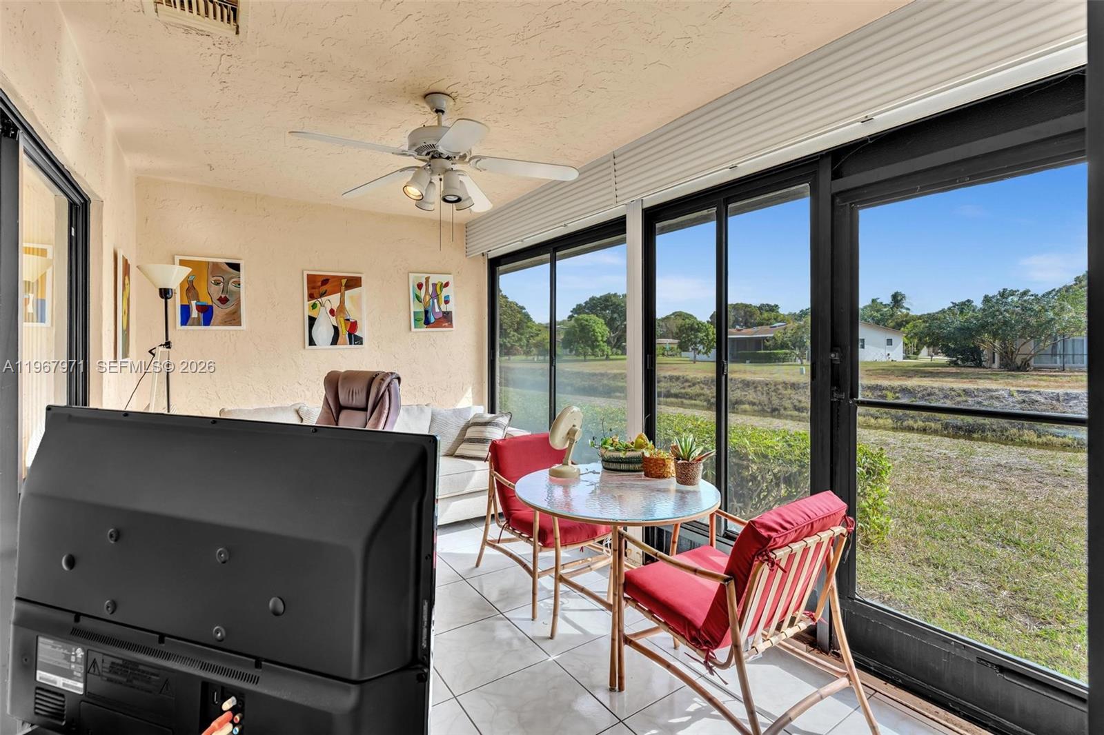 HUNTINGTON POINTE - Residential