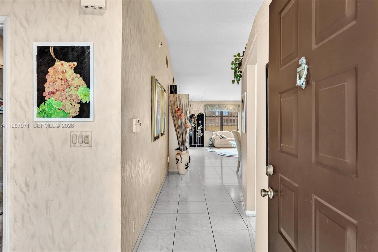 HUNTINGTON POINTE - Residential