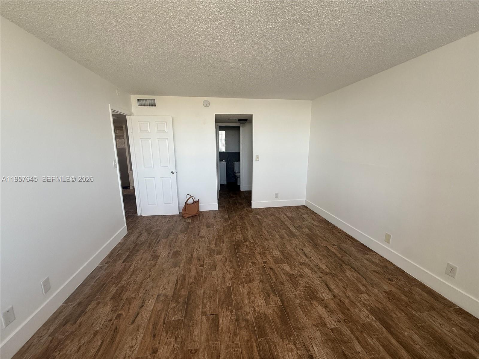 CRESTVIEW TOWERS CONDO - Residential Lease