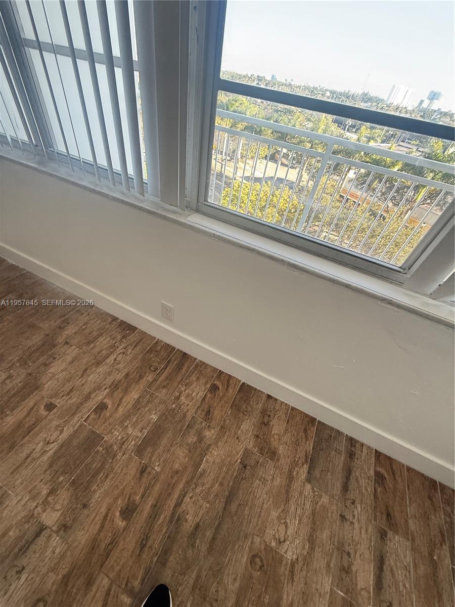 CRESTVIEW TOWERS CONDO - Residential Lease