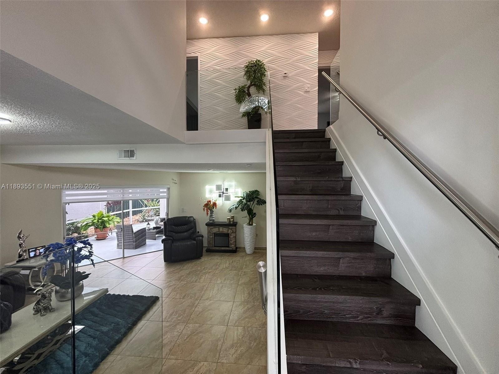 AMARETTO 1ST ADDN - Residential