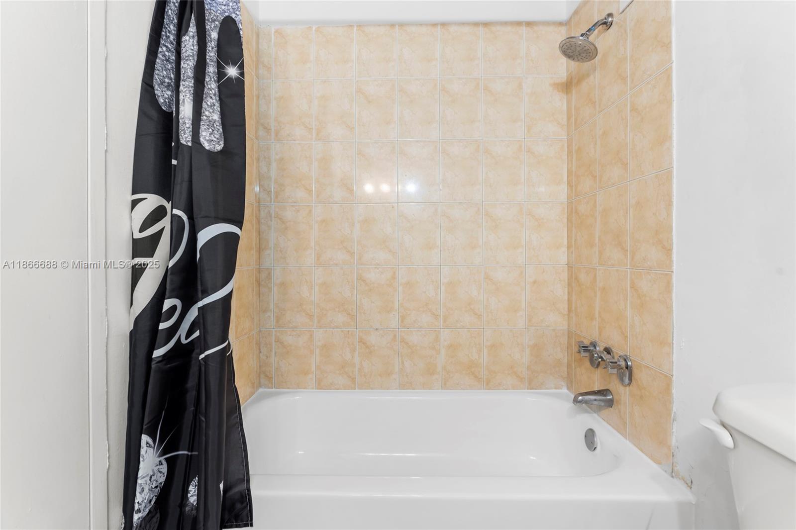 MIRADOR 1000 CONDO - Residential Lease