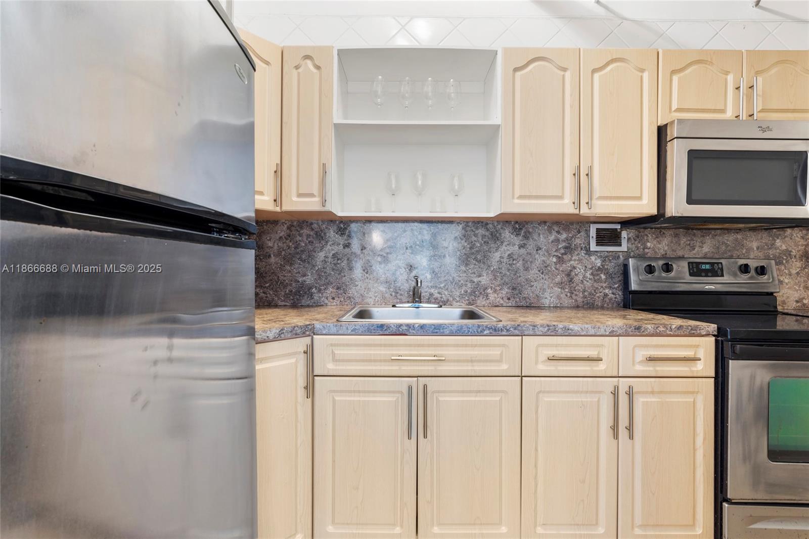 MIRADOR 1000 CONDO - Residential Lease