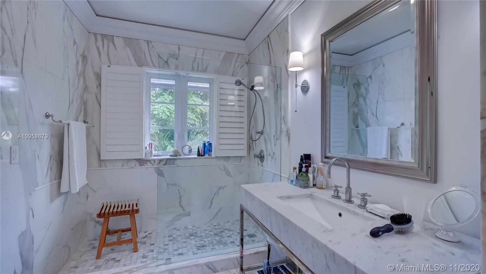 CORAL GABLES BISCAYNE BAY - Residential