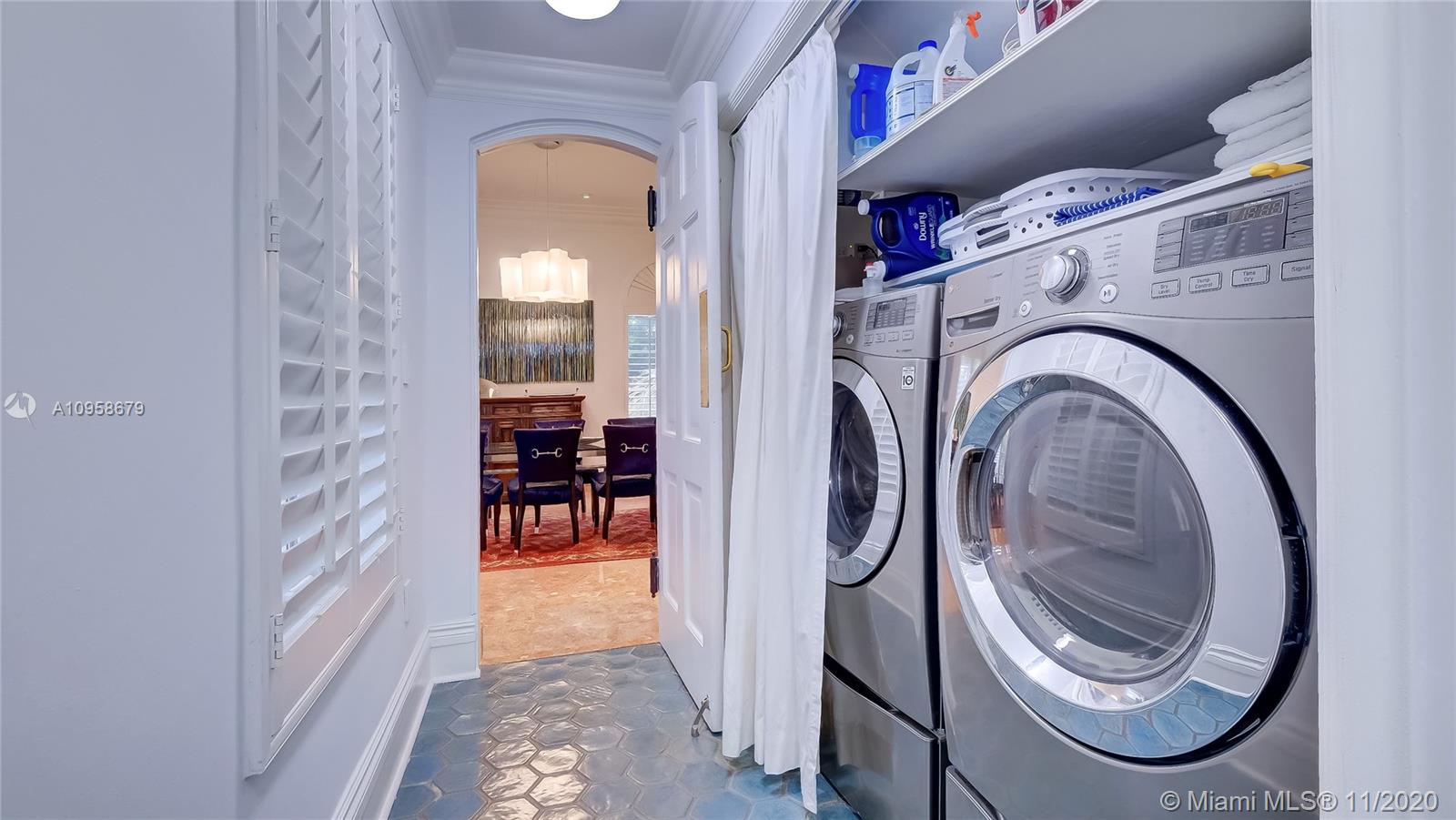 CORAL GABLES BISCAYNE BAY - Residential