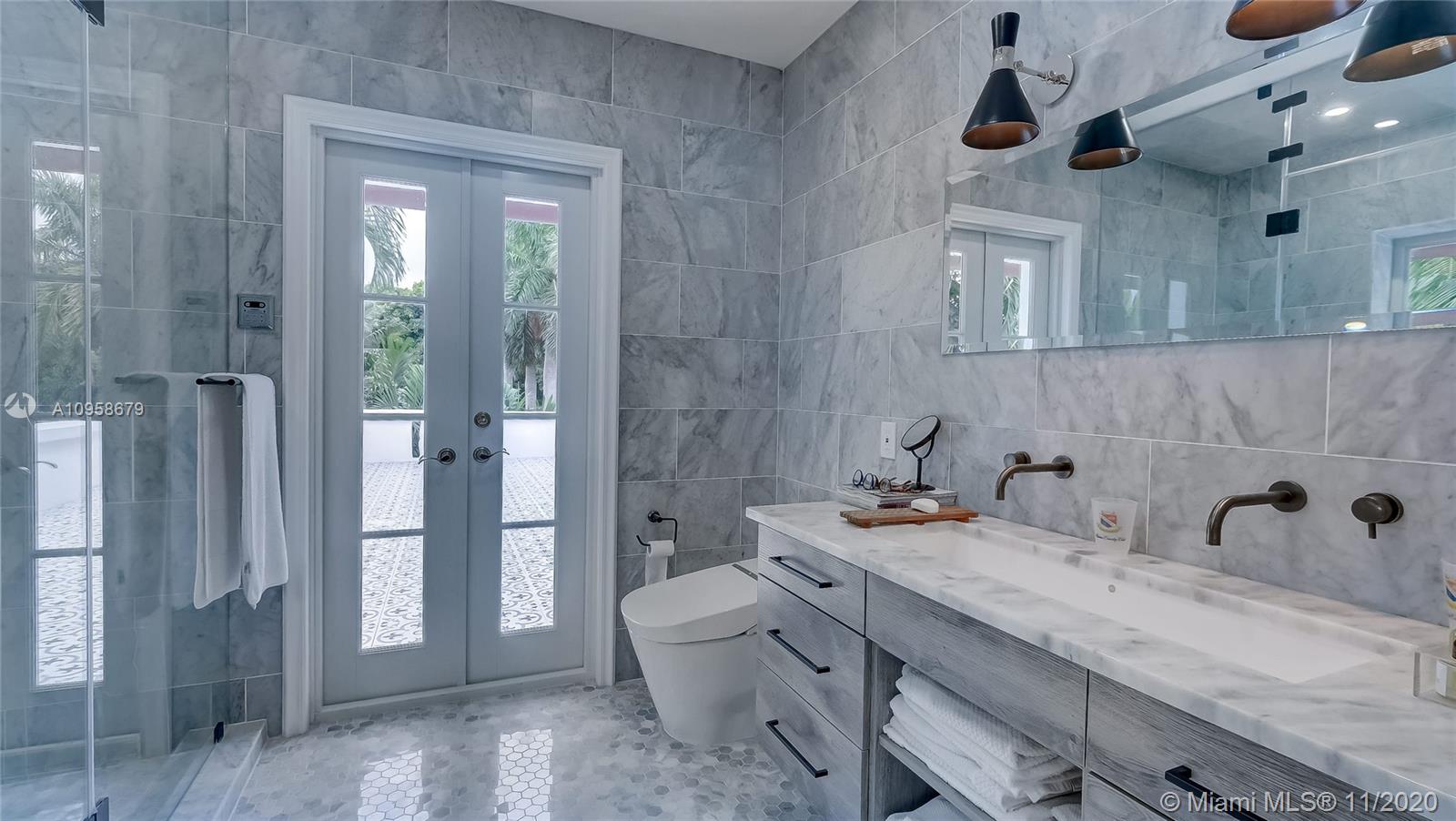 CORAL GABLES BISCAYNE BAY - Residential