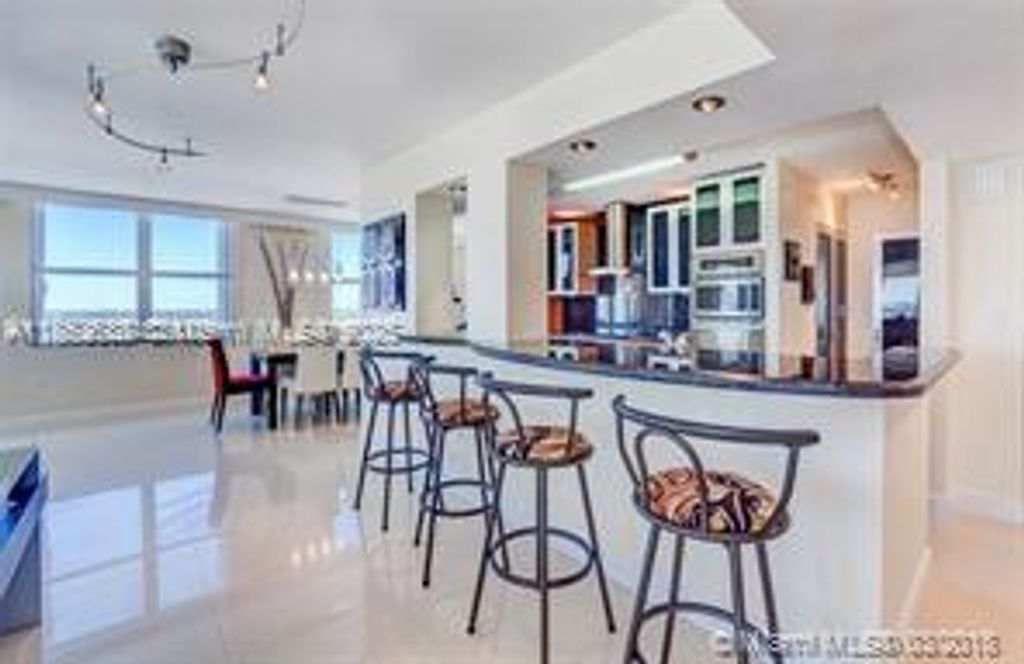 Photo of 2751 S Ocean Dr #1808N, Hollywood, FL 33019 (MLS # A11853538)