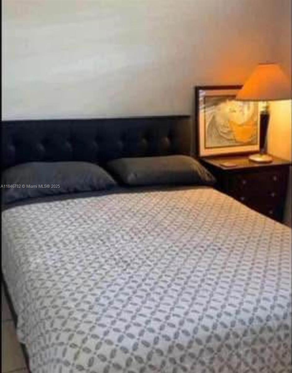 THIRD HORIZONS CONDO - Residential