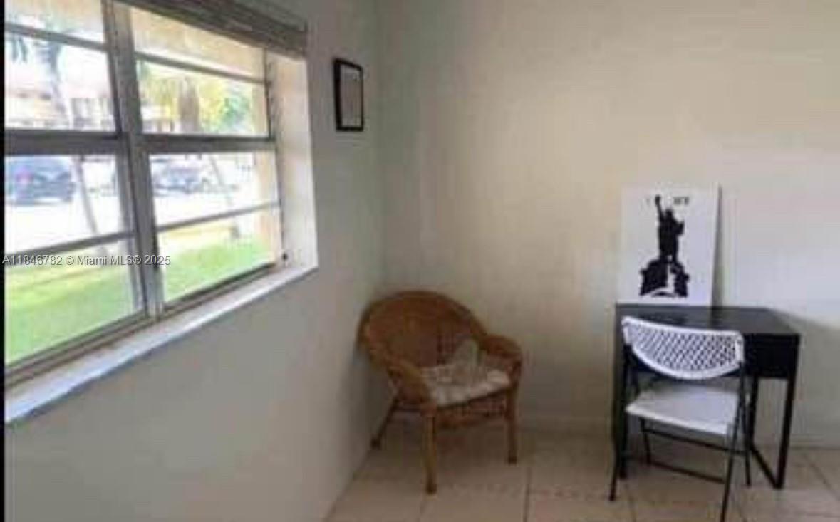 THIRD HORIZONS CONDO - Residential