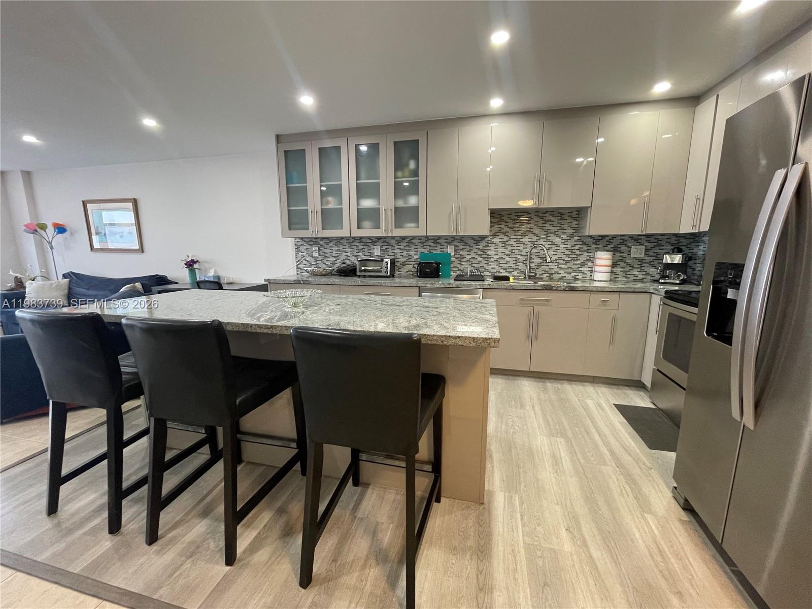 SEA AIR TOWERS CONDO - Residential Lease