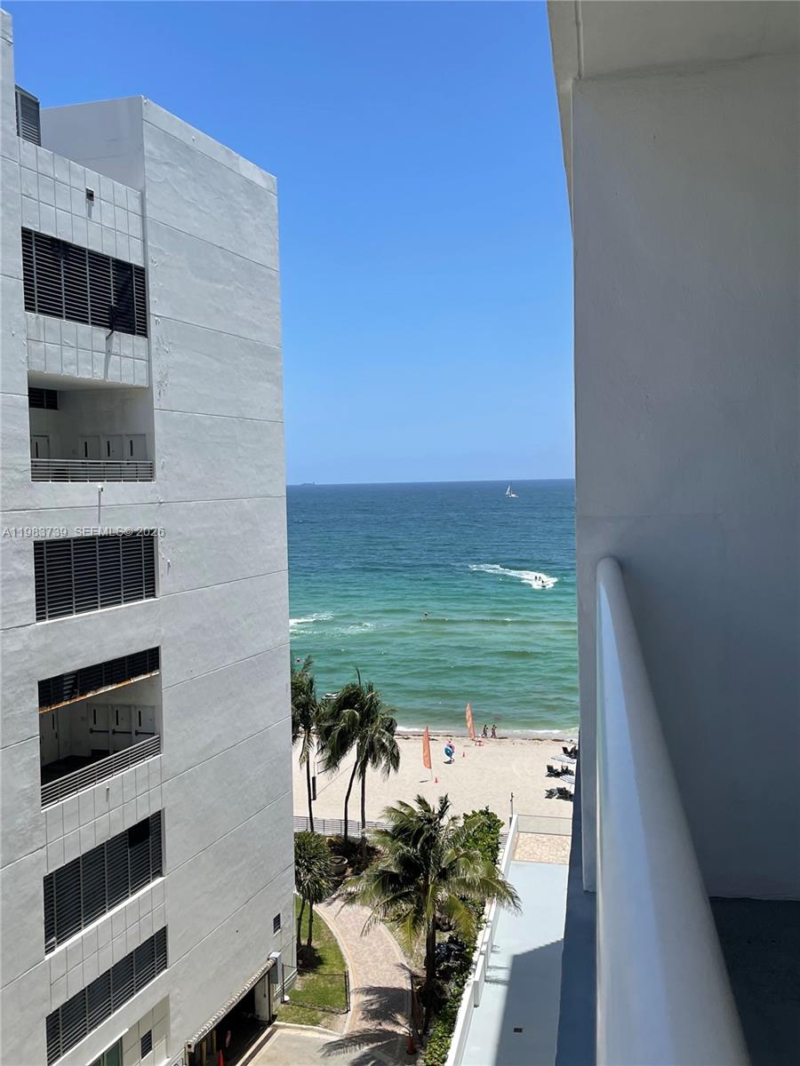 SEA AIR TOWERS CONDO - Residential Lease