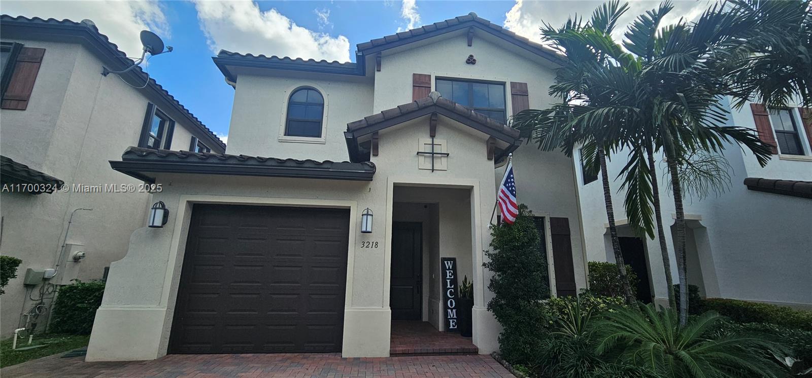 3218 W 97th Ter, Hialeah, Miami-Dade County, Florida - 5 Bedrooms  
4 Bathrooms - 