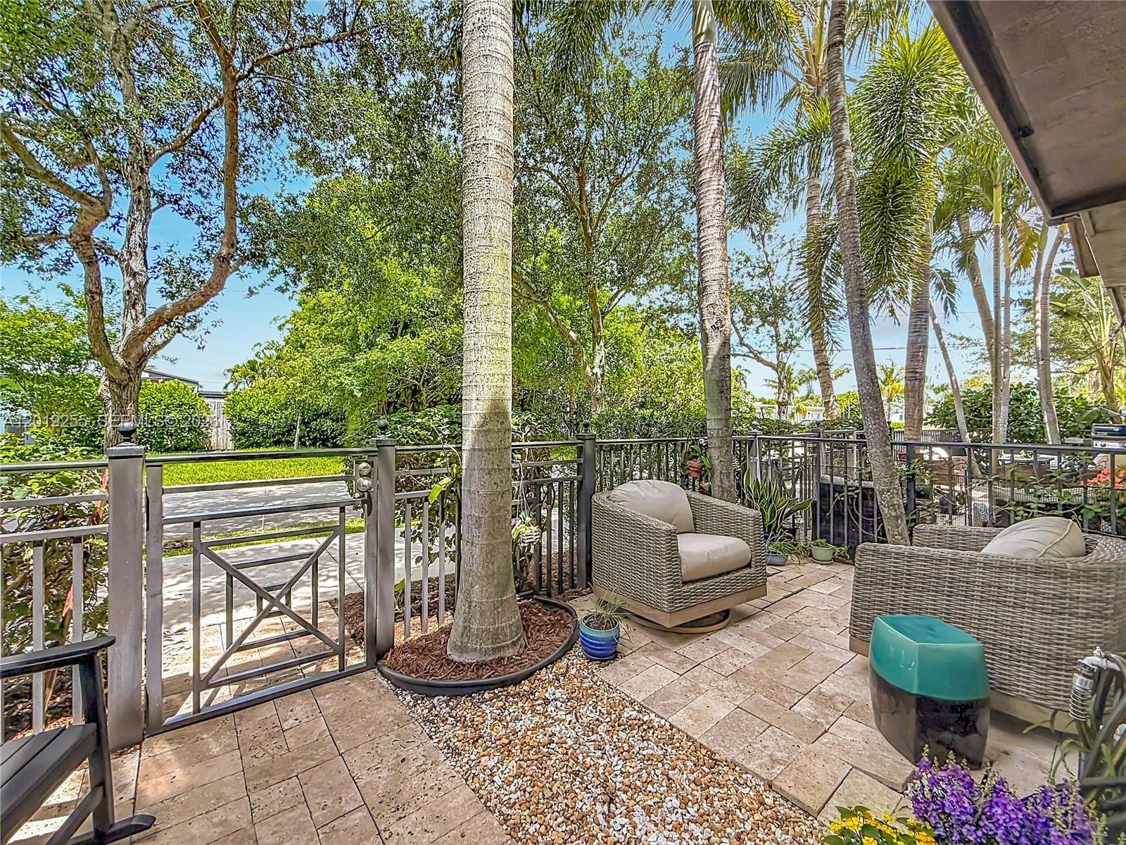 867 S Ocean Blvd