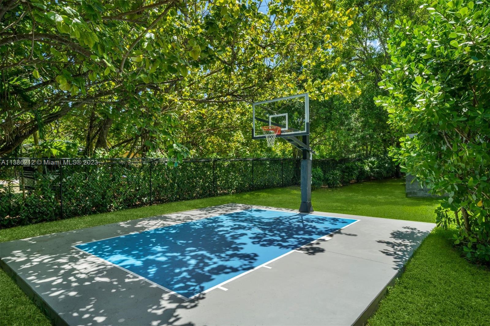 PINE TREE ESTATES - Residential